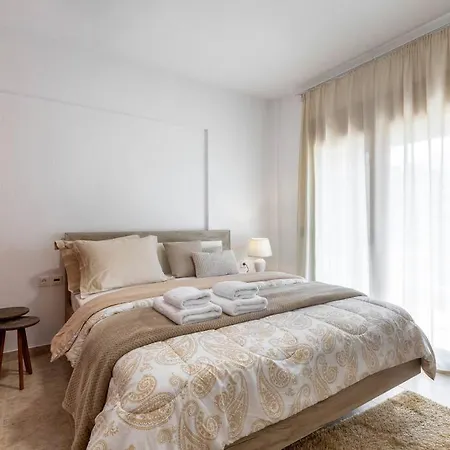 Olympus Betty's شقة