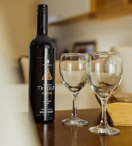 Olympus Betty's Lejlighed *